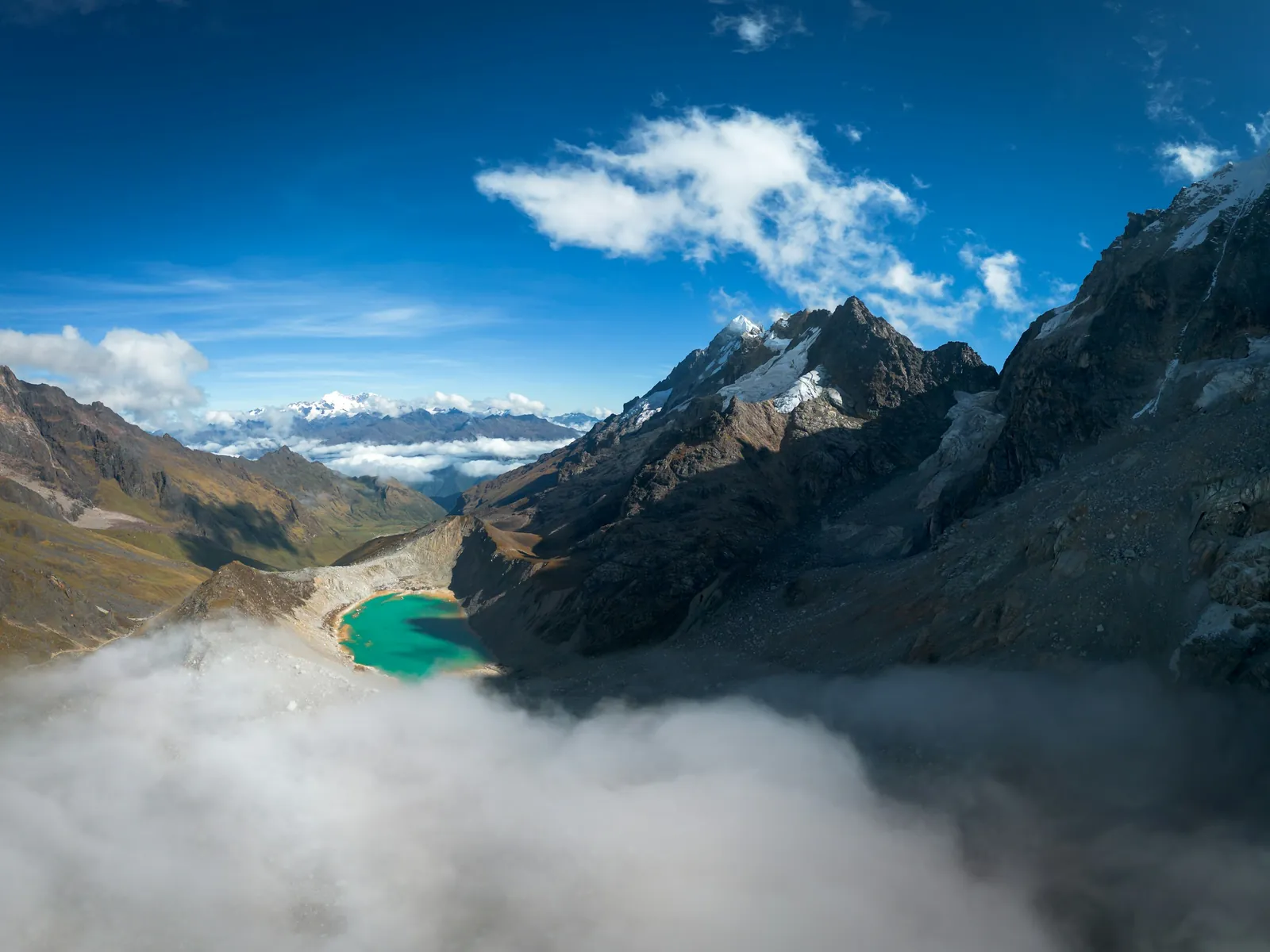 Humantay Lagoon Trekking