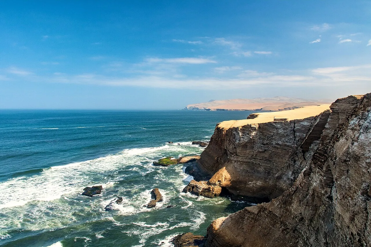 Paracas, Peru
